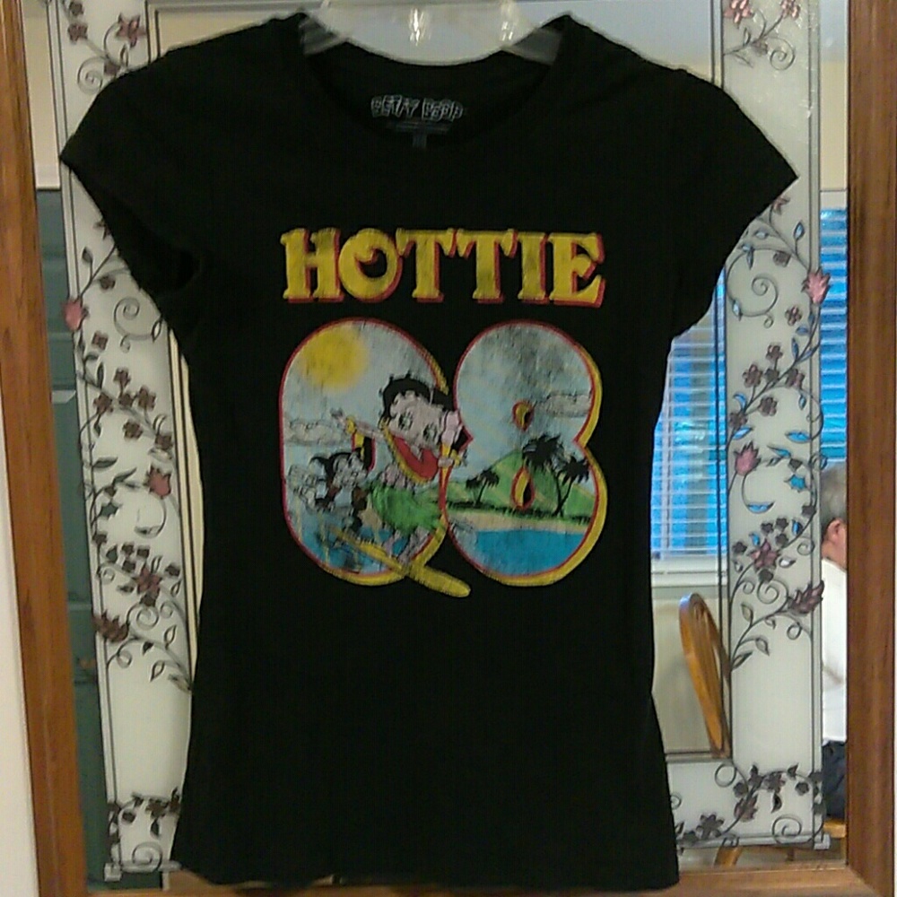 Juniors Betty boop blk shirt