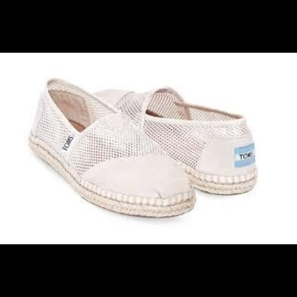 NWOT TOMS Classic Slip on Casual Espadrilles Flats