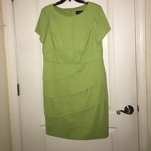 Green connected woman's dress
