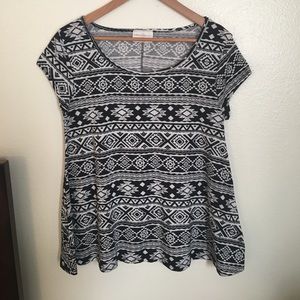 Bobbie & Brooks tribal print top