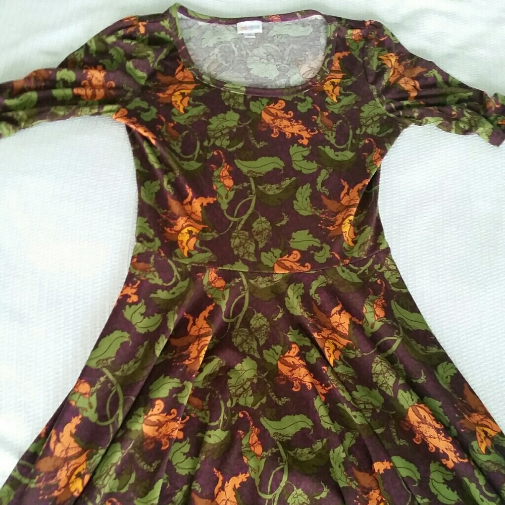 LuLaRoe Nicole Plum Floral Medium