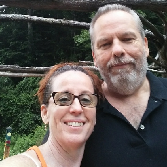 Meet your Posher, Kimberly - Picture 2 of 4