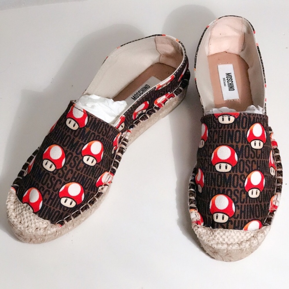 New Authentic Moschino Super Mario flats - Picture 2 of 3
