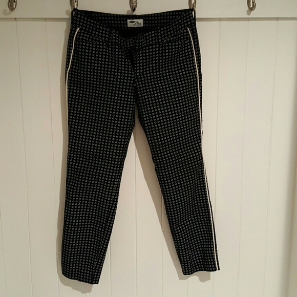OLD NAVY SZ 4 STRETCH CROP PANTS "CAR SHOW READY" - Picture 4 of 4