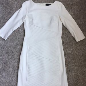 White, quarter sleeve bondycon dress