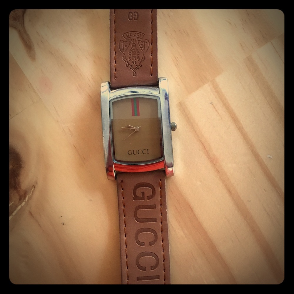 Vintage Gucci women's watch ☀️️SALE☀️️