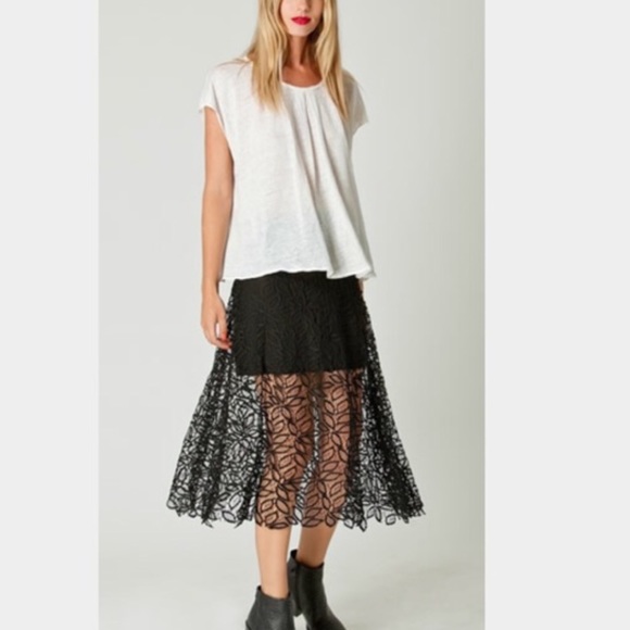 New LIBERTY GARDEN Medium Black Lace Hi Low Skirt - Picture 2 of 8