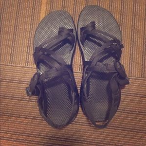 Women's chacos sz9