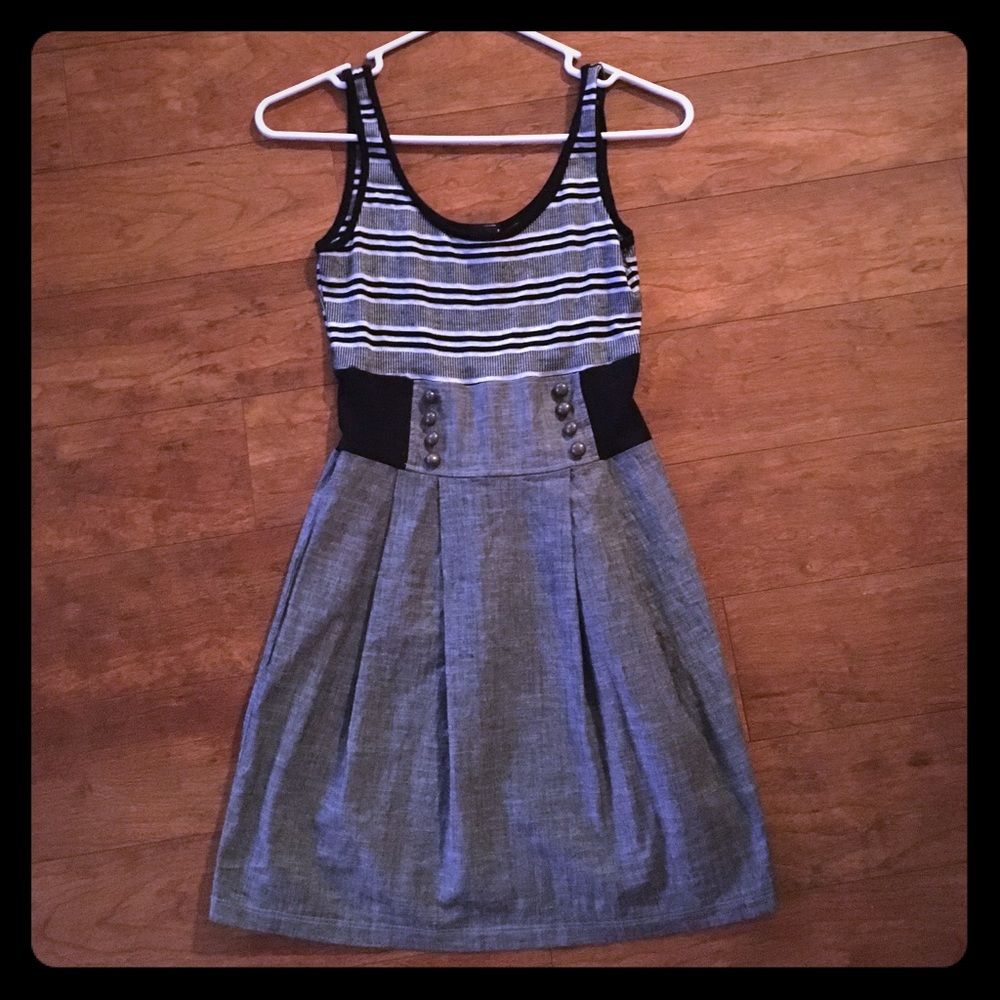 Adorable Gray Skater Dress!