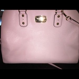 Large Baby pink Michael kors purse!!