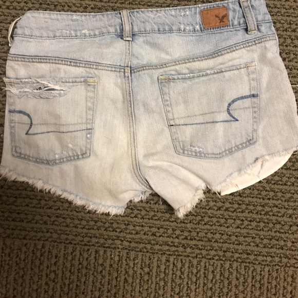 American Eagle High-Rise Short - Picture 2 of 4