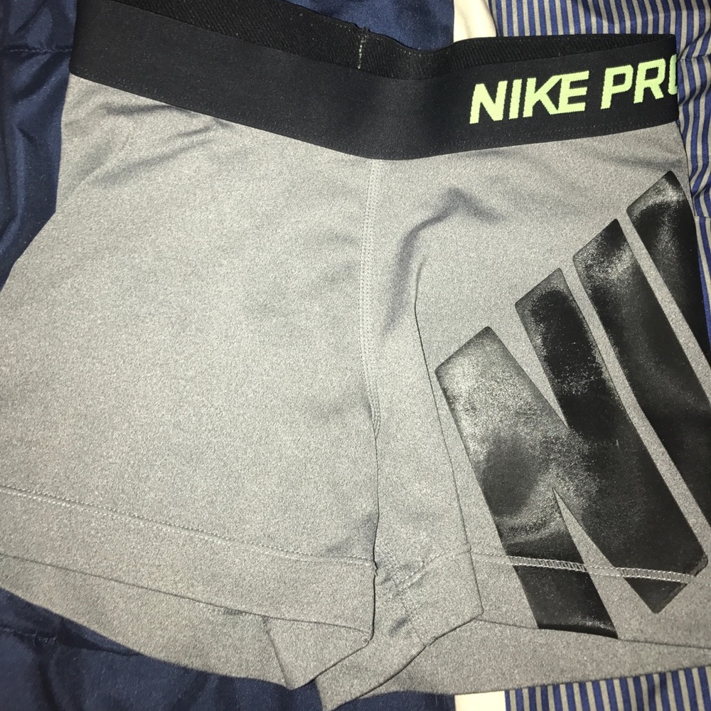 Nike Pro Spandex (: