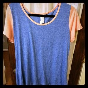 EUC LuLaRoe large classic ringer tee blue/pink