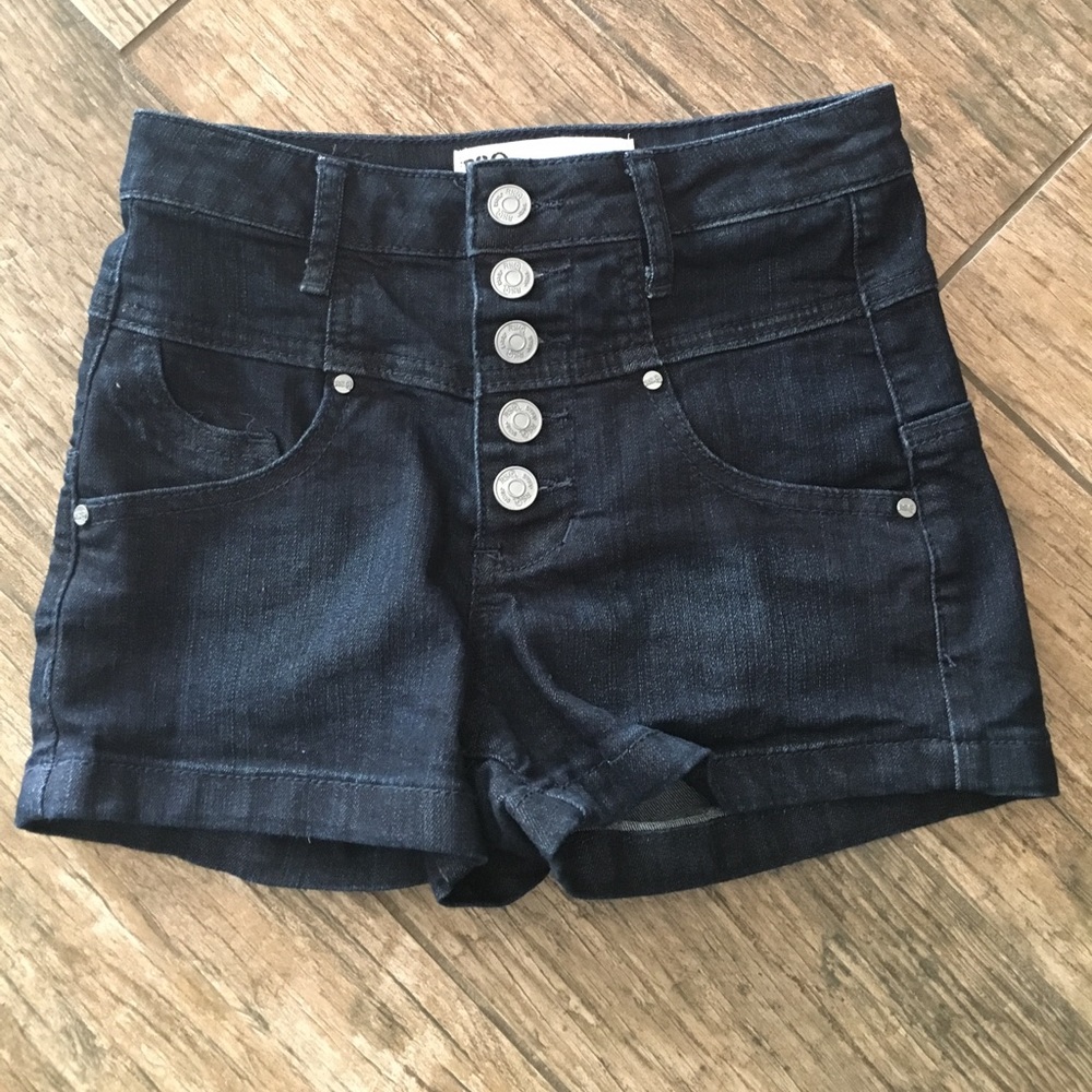 RSQ tillys Jean shorts size 0 perfect condition
