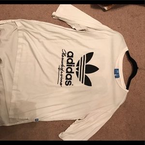 Adidas 3 quarter sleeve athletic top. Looks new!