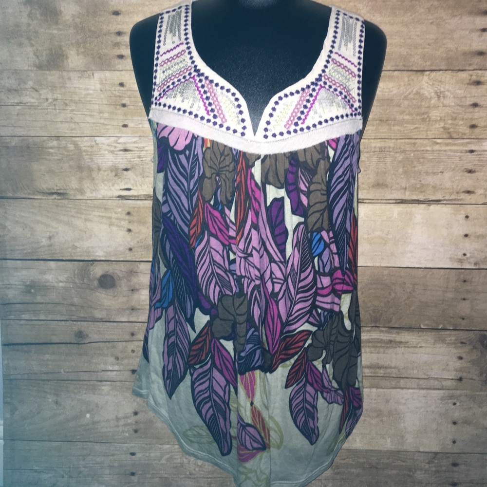 🦄 NWT One Sept Anthro razor back floral tank