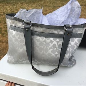 Coach tote purse