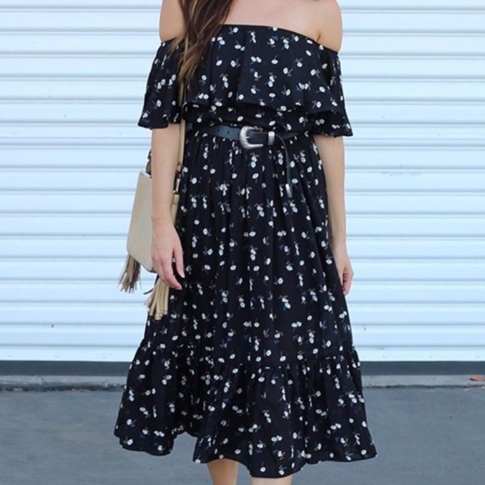 NWT Floral off the shoulder midi dress
