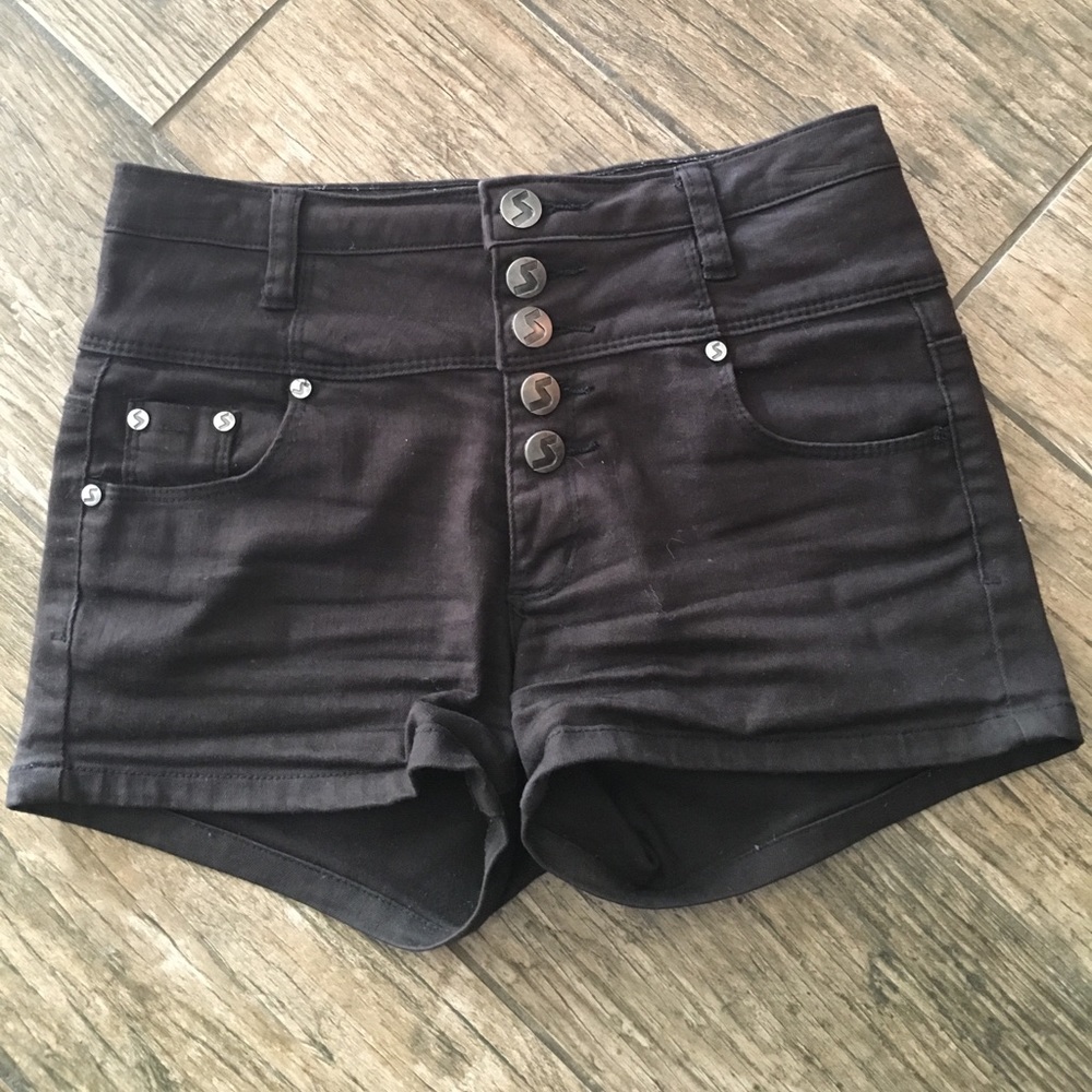 Black shorts size 14