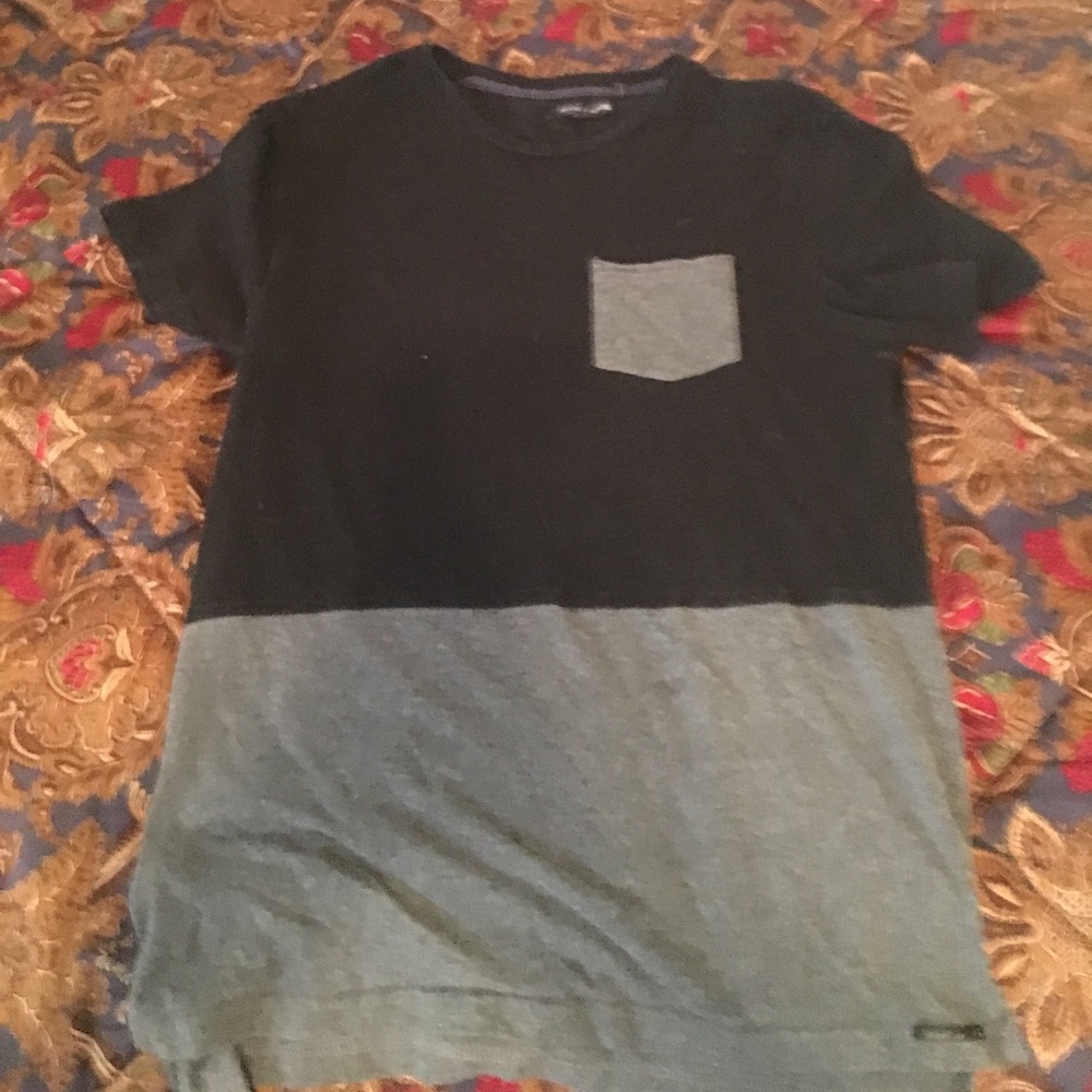 Ocean Current black and grey tee