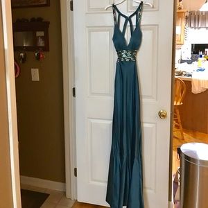 Georgous Davids Bridal prom or ball gown