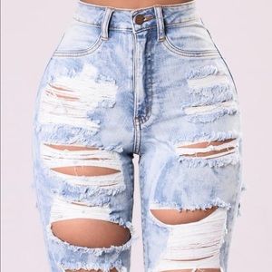 Find me in paradise shorts