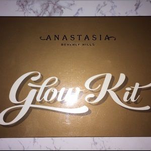 Anastasia Beverly Hills glow kit