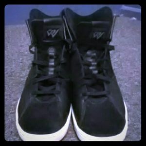 Hardly used Nike Jordans ?~?