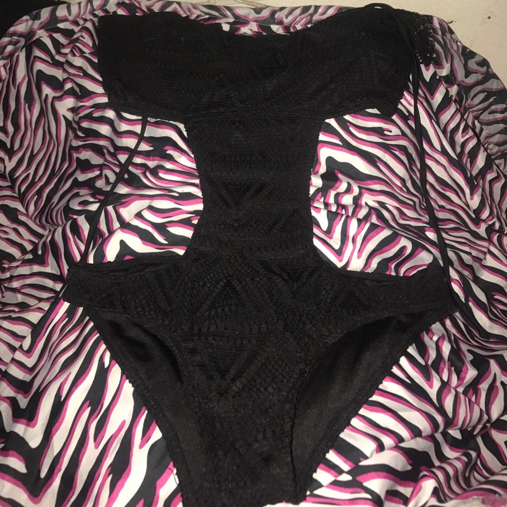 One piece bathing suit