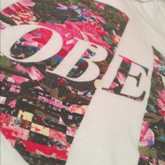OBEY T-SHIRT - Picture 2 of 4