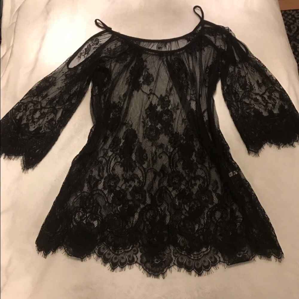 🎀LAST ONE! Sexy Lace Top / Cover Up / Lingerie - Picture 3 of 4