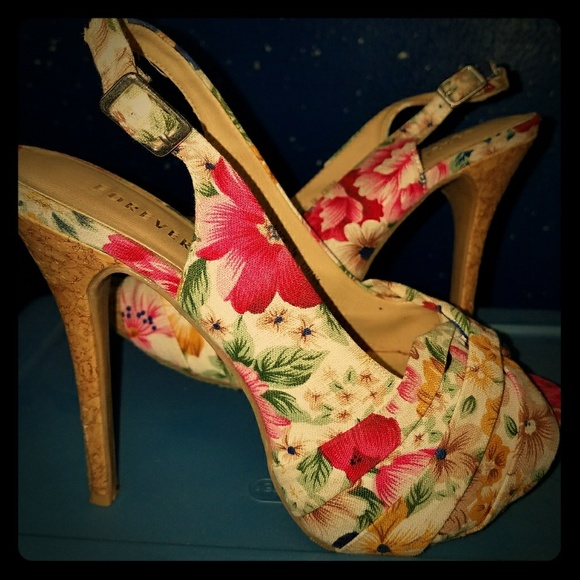 Retro Sling back heels - Picture 1 of 2