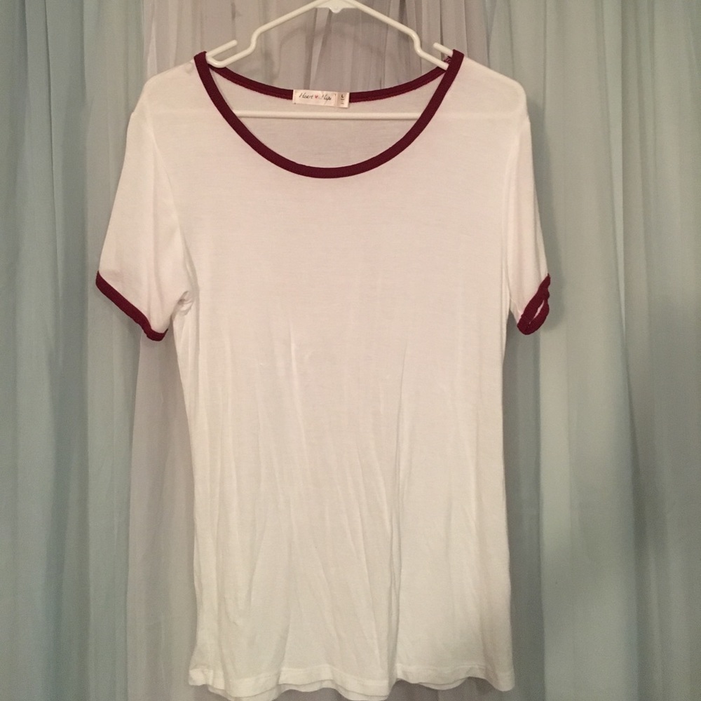 White soft tshirt with maroon lining. NEVER WORN
