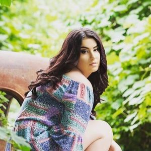 Meet your Posher, Gabrielle