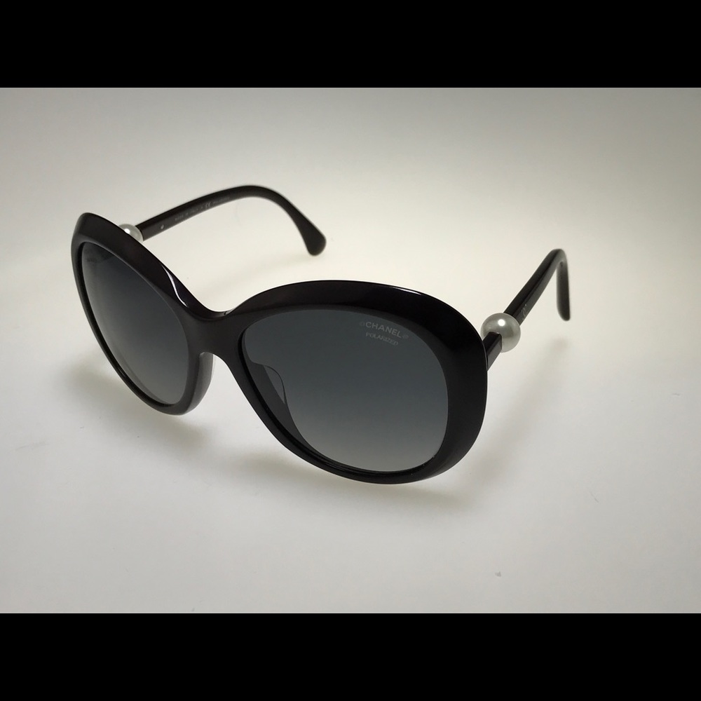 Chanel sunglasses Polarized  burgundy frame