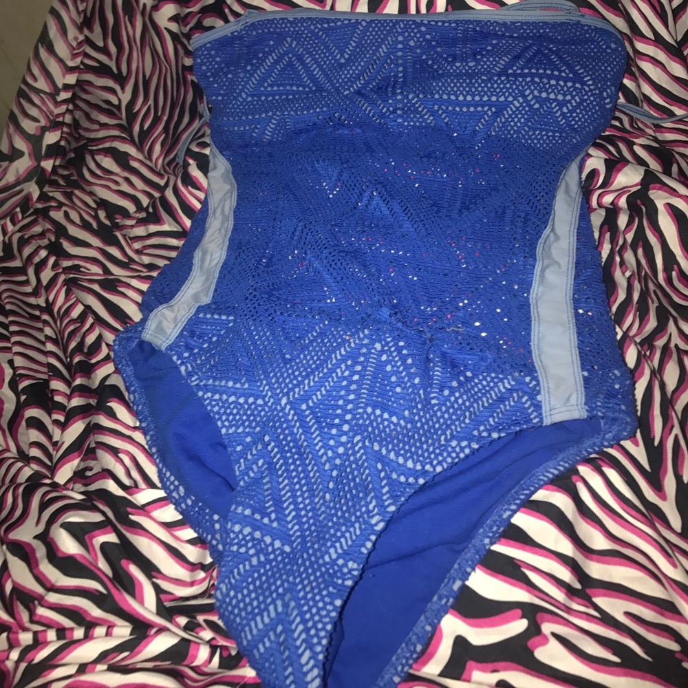 One piece bathing suit