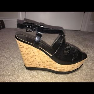 Bakers black wedge