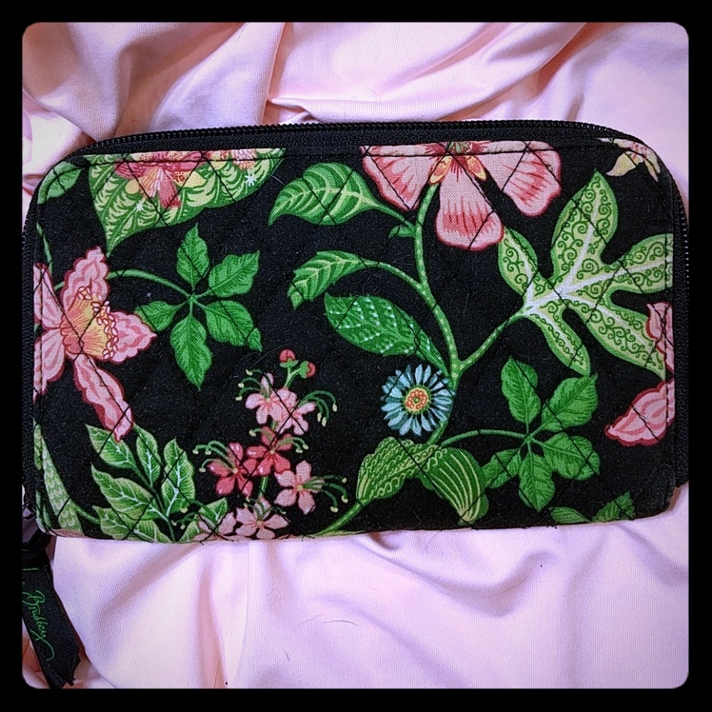 Vera Bradley wallet in retired Botanica