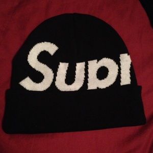 Supreme Big Logo Beanie