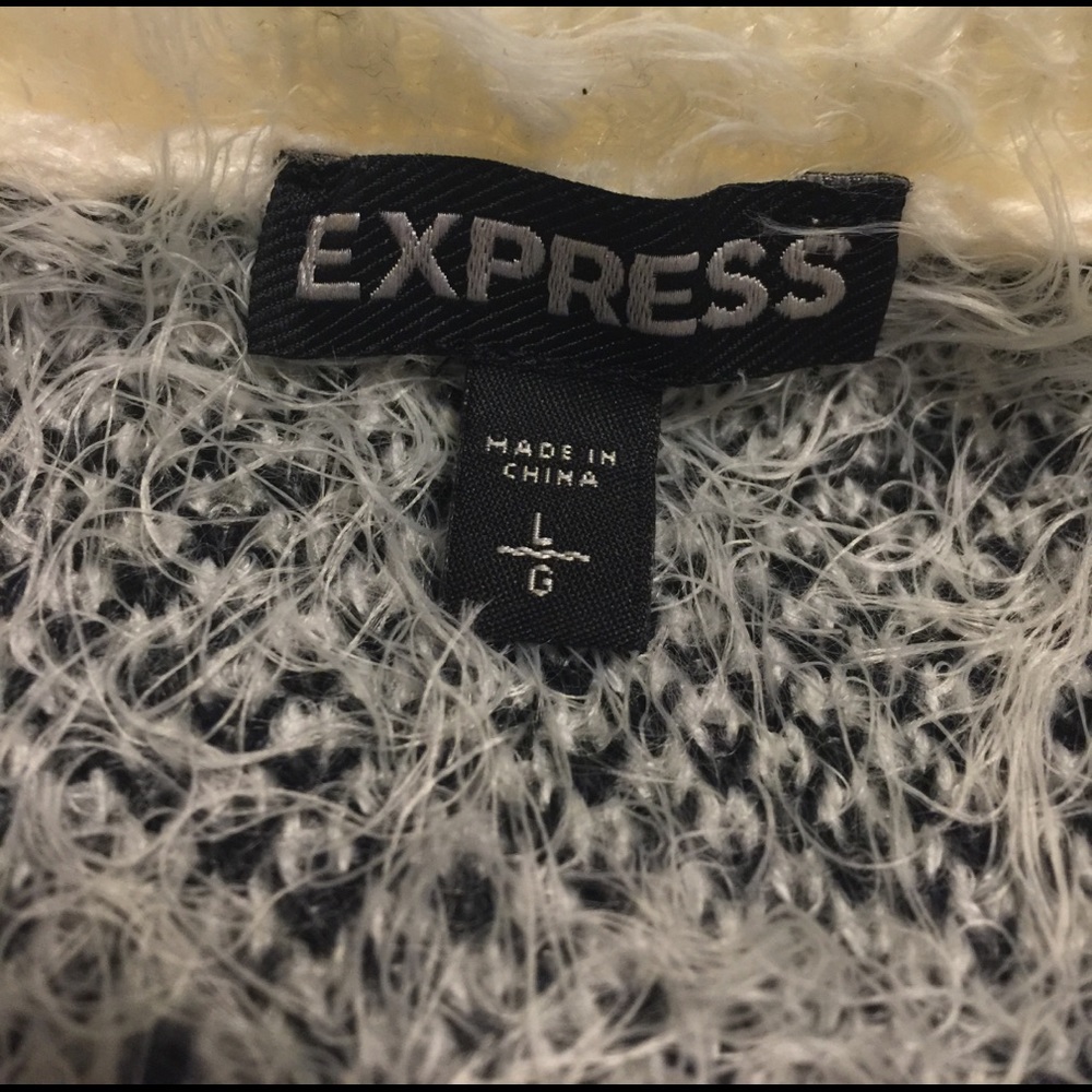 Fluffy Sweaters! So Soft And Comfy. Like New! - image 2