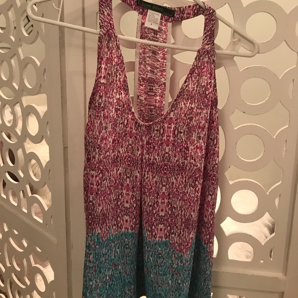 Love stitch size small tank