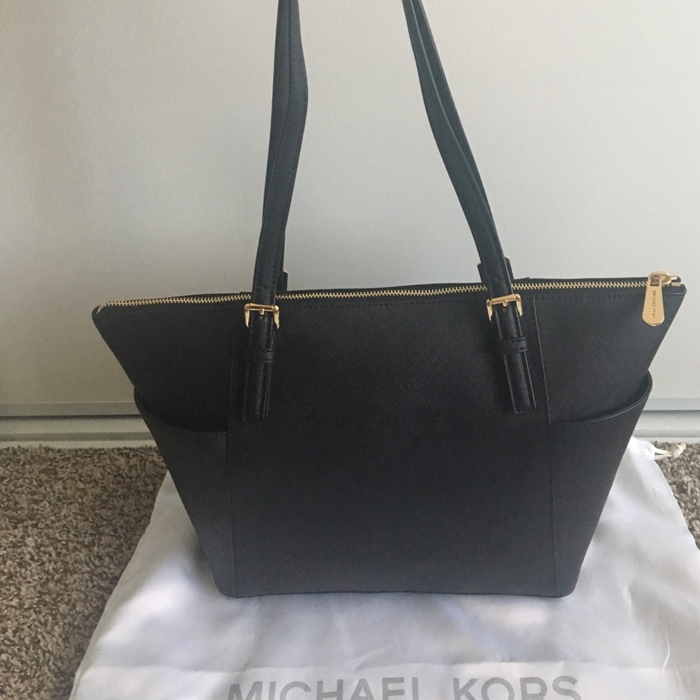🚫SOLD🚫Michael Kors Jet Set Tote - Picture 2 of 7