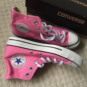 ✨ NWT Pink Converse High Tops