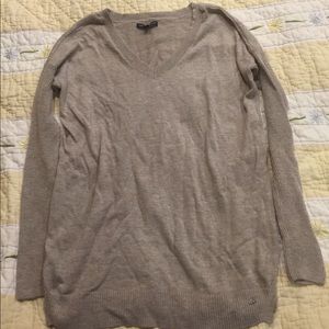 Light oversized knit sweater.