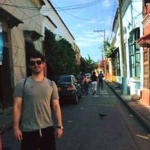 Meet your Posher, Dennis