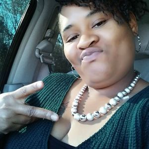 Meet your Posher, Whitney