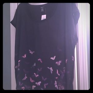 Torrid Short-Sleeve butterfly shirt. NWT Size 1
