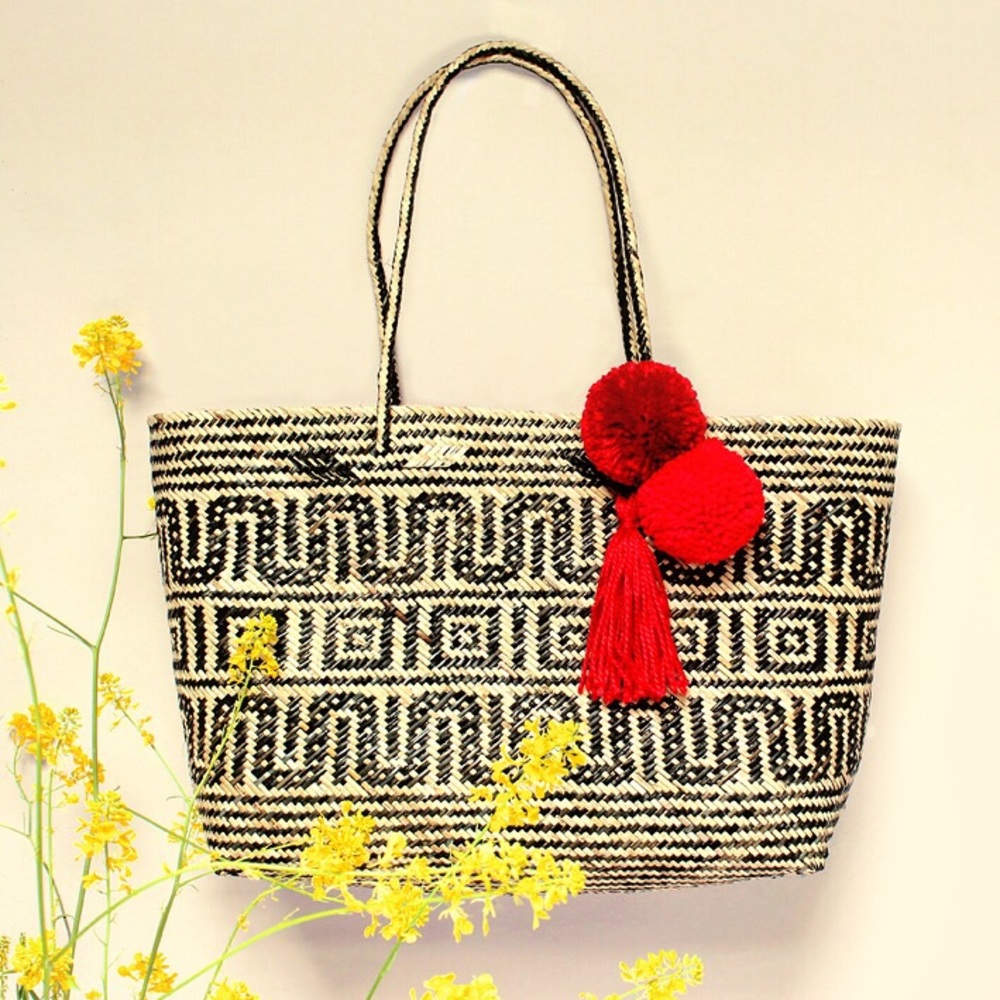 Brunna Borneo Carmen Beach Tote ( brand new )