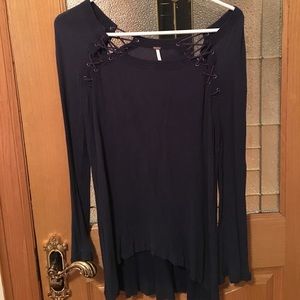 Cute comfy free people Long sleeve shirt