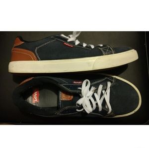 Levi's shoes